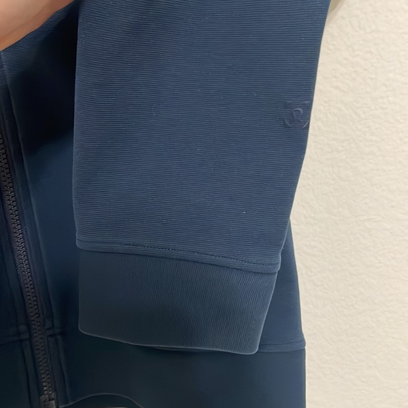 LULULEMON Men’s navy Soujourn Full Zip Jacket Size Small - Picture 7 of 7